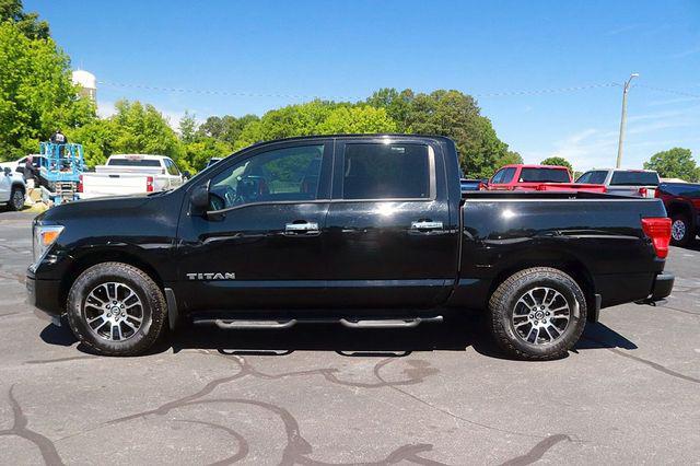 2021 Nissan Titan Crew Cab SV 4x4