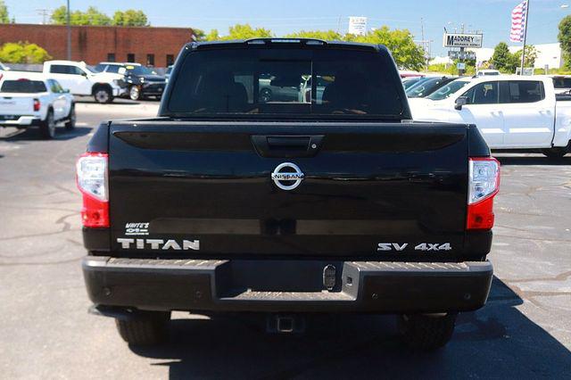 2021 Nissan Titan Crew Cab SV 4x4