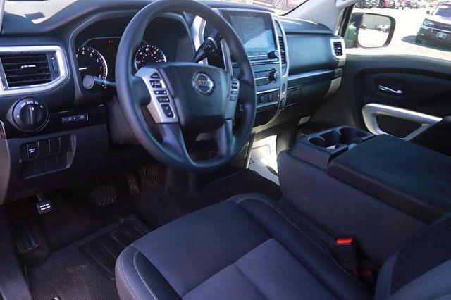 2021 Nissan Titan Crew Cab SV 4x4
