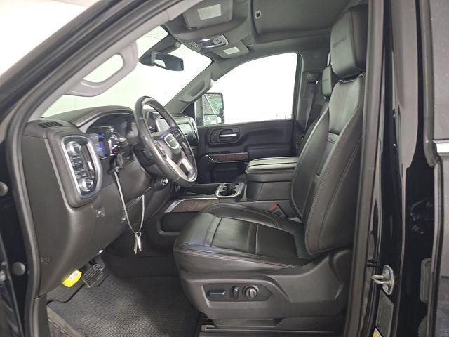 2023 GMC Sierra 3500HD 4WD Crew Cab Standard Bed Denali