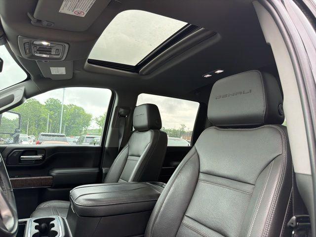 2023 GMC Sierra 3500HD 4WD Crew Cab Standard Bed Denali
