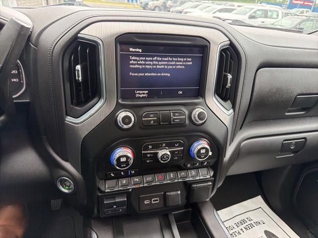 2023 GMC Sierra 3500HD 4WD Crew Cab Standard Bed Denali
