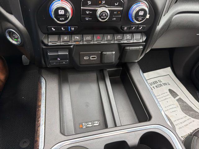 2023 GMC Sierra 3500HD 4WD Crew Cab Standard Bed Denali