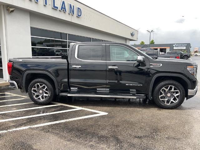 2023 GMC Sierra 1500 4WD Crew Cab Short Box SLT