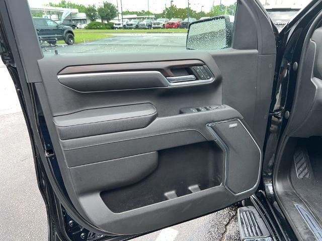 2023 GMC Sierra 1500 4WD Crew Cab Short Box SLT