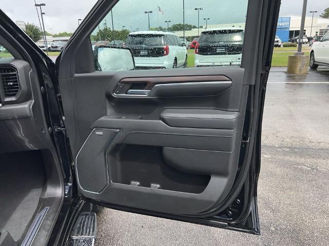 2023 GMC Sierra 1500 4WD Crew Cab Short Box SLT