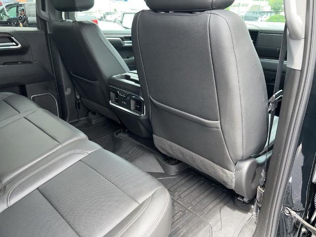 2023 GMC Sierra 1500 4WD Crew Cab Short Box SLT
