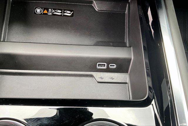 2025 Chevrolet Tahoe 4WD RST