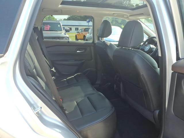 2022 Nissan Rogue SL FWD