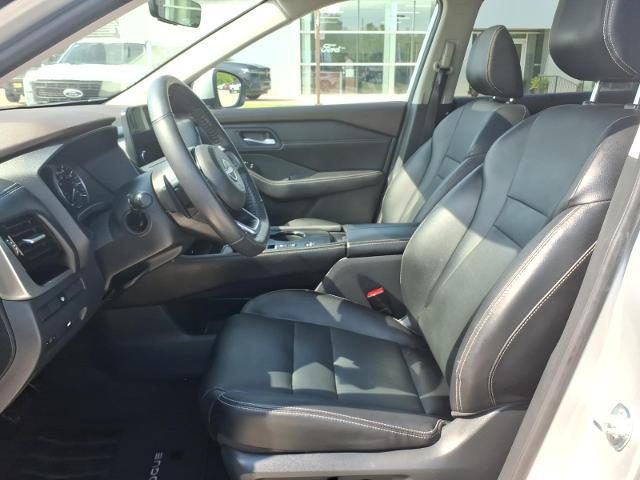 2022 Nissan Rogue SL FWD