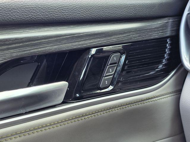 2024 Jeep Wagoneer Series II 4x2