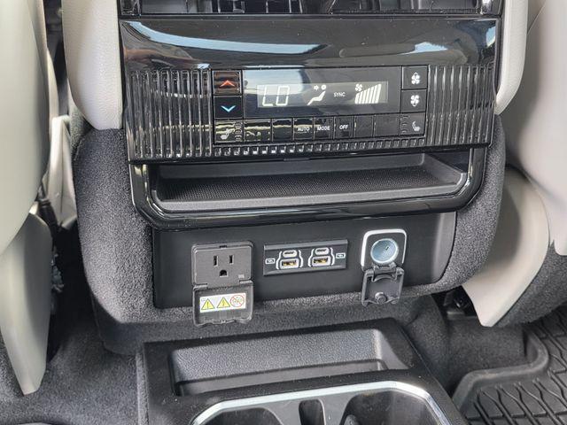 2024 Jeep Wagoneer Series II 4x2
