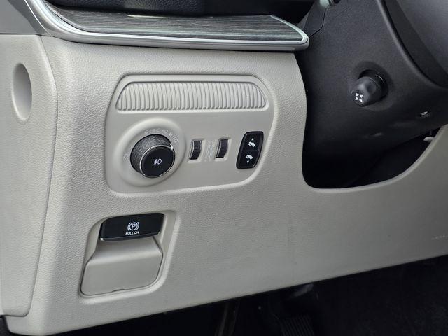 2024 Jeep Wagoneer Series II 4x2