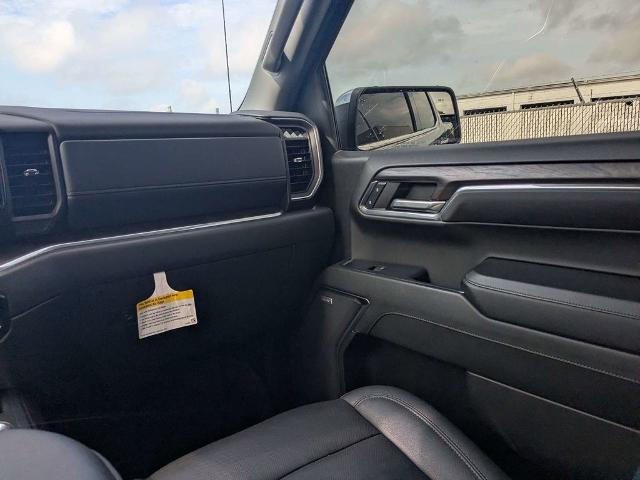 2024 GMC Sierra 1500 4WD Crew Cab Short Box SLT