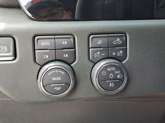 2024 Chevrolet Silverado 1500 4WD Crew Cab Short Bed LT Trail Boss