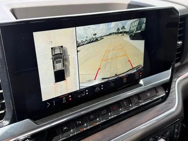 2025 GMC Sierra 1500 4WD Crew Cab Short Box SLT