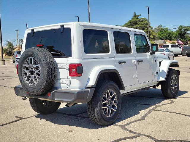 2025 Jeep Wrangler 4-Door Sahara 4x4