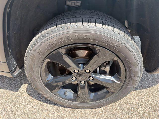 2025 Jeep Grand Cherokee L Limited 4x4
