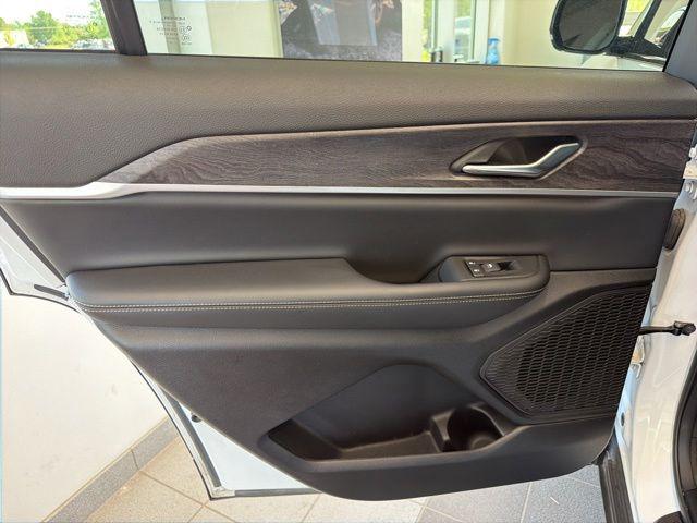2025 Jeep Grand Cherokee L Limited 4x4