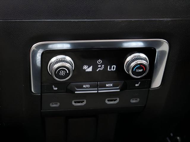 2023 GMC Yukon XL 4WD Denali Ultimate