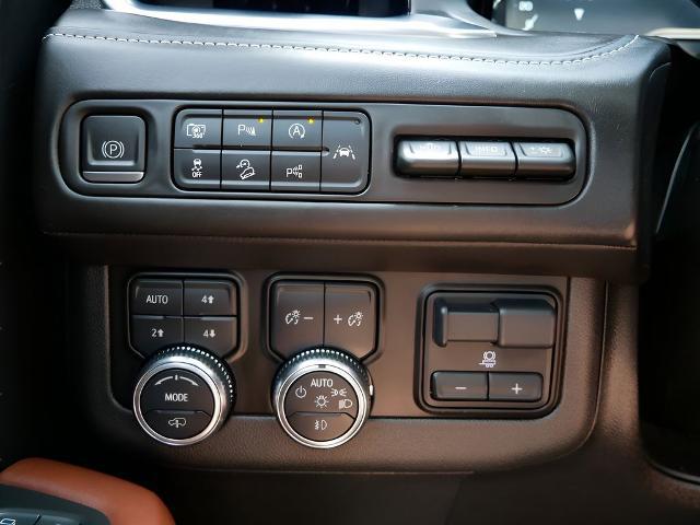 2023 GMC Yukon XL 4WD Denali Ultimate