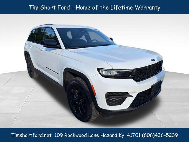 2025 Jeep Grand Cherokee Altitude 4x4 for sale in Hazard, KY