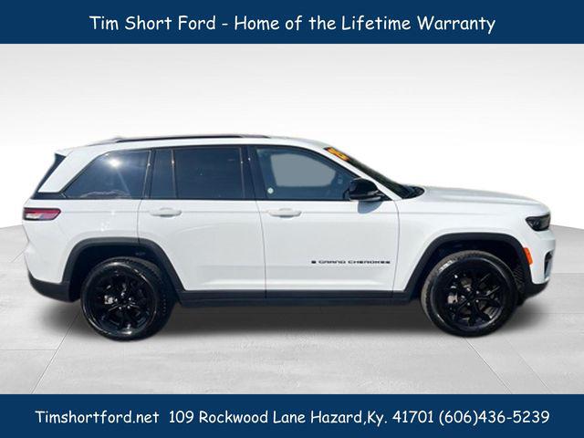 2025 Jeep Grand Cherokee Altitude 4x4