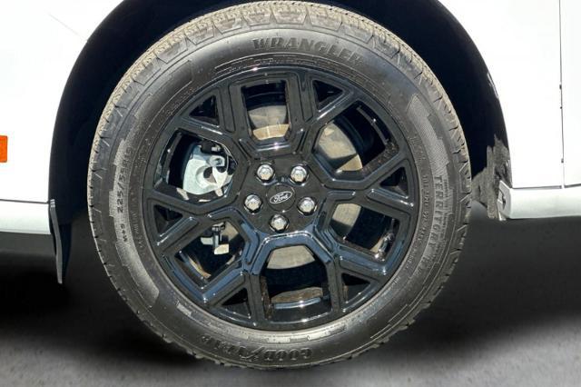 2025 Ford Maverick Lobo Standard