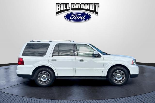 2005 Lincoln Navigator Unknown