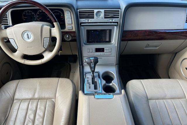 2005 Lincoln Navigator Unknown