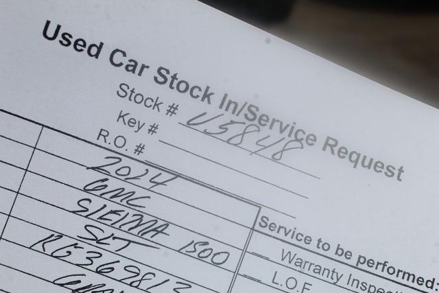 2024 GMC Sierra 1500 4WD Crew Cab Short Box SLT