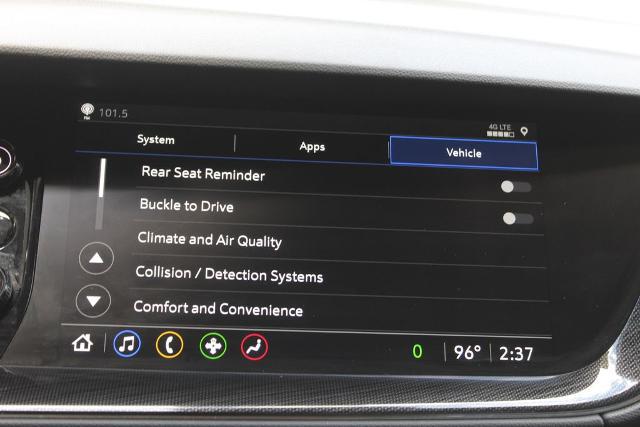 2023 Buick Envision Essence FWD