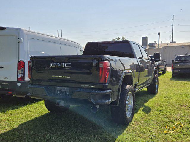 2024 GMC Sierra 2500HD 4WD Crew Cab Standard Bed Denali