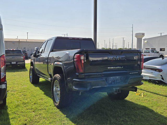 2024 GMC Sierra 2500HD 4WD Crew Cab Standard Bed Denali