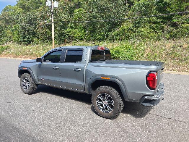 2024 GMC Canyon 4WD AT4