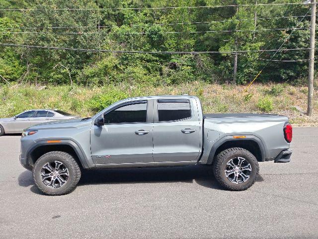 2024 GMC Canyon 4WD AT4
