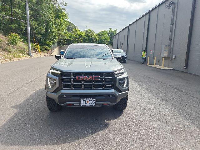 2024 GMC Canyon 4WD AT4