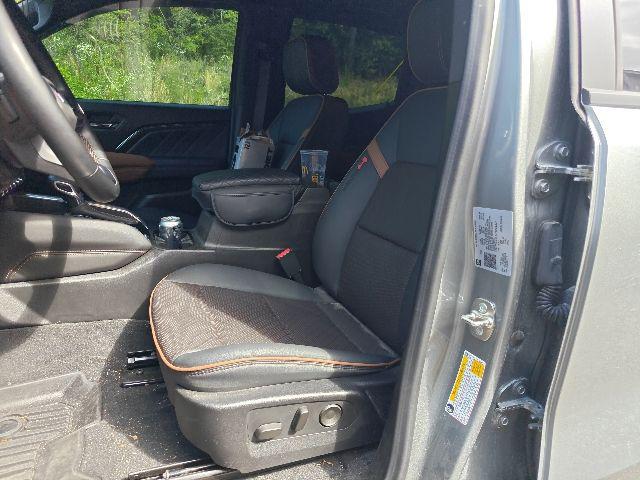 2024 GMC Canyon 4WD AT4