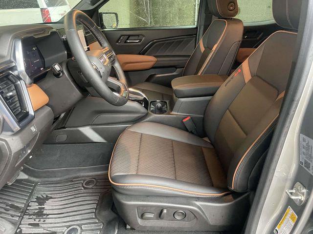 2024 GMC Canyon 4WD AT4