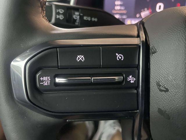 2024 GMC Canyon 4WD AT4