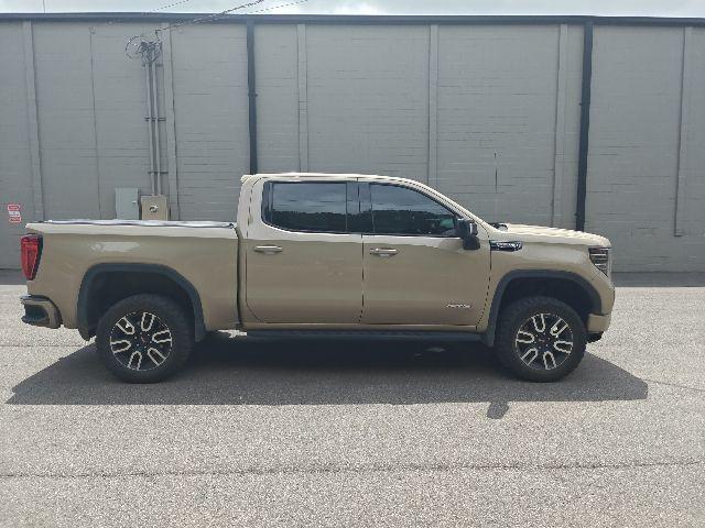 2022 GMC Sierra 1500 4WD Crew Cab Short Box AT4