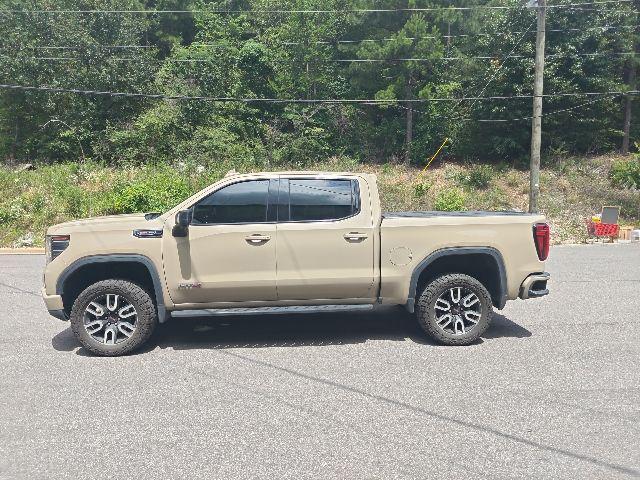 2022 GMC Sierra 1500 4WD Crew Cab Short Box AT4