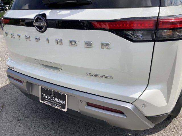 2022 Nissan Pathfinder Platinum 2WD