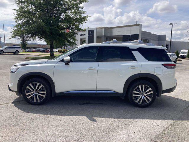 2022 Nissan Pathfinder Platinum 2WD
