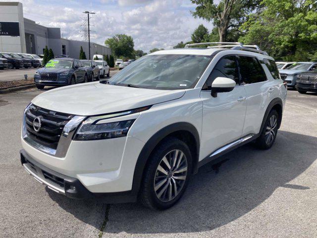 2022 Nissan Pathfinder Platinum 2WD