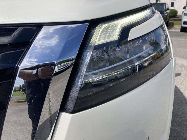 2022 Nissan Pathfinder Platinum 2WD