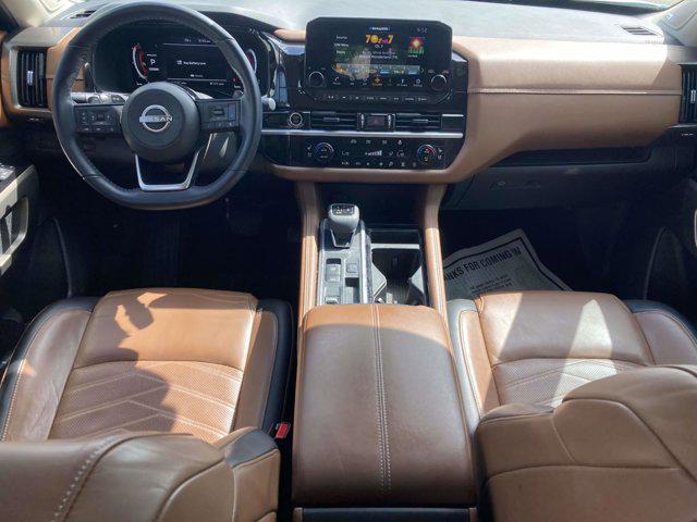 2022 Nissan Pathfinder Platinum 2WD