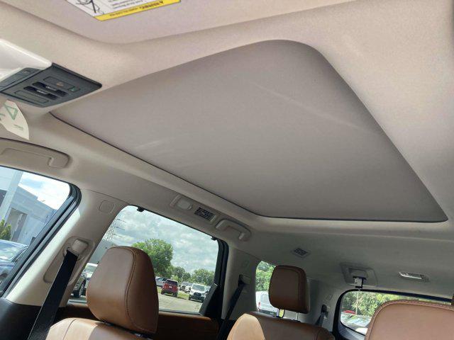 2022 Nissan Pathfinder Platinum 2WD