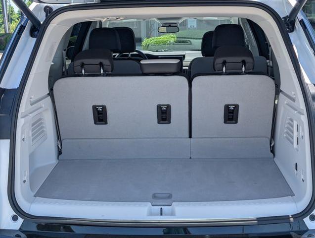 2025 GMC Acadia FWD Denali