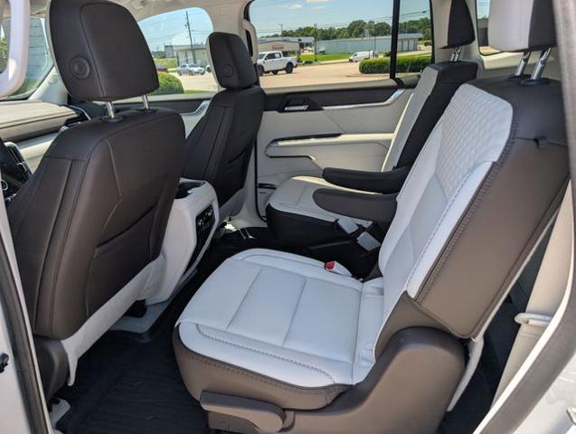 2025 GMC Acadia FWD Denali